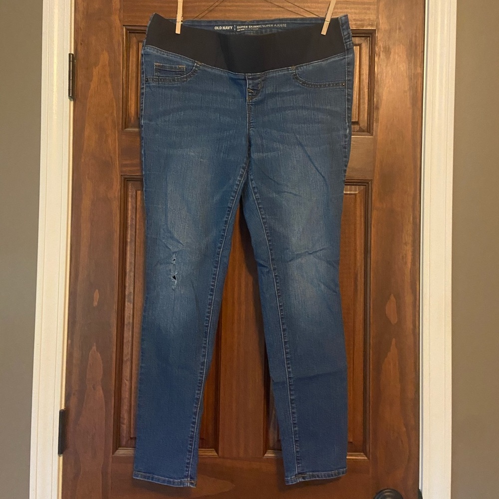 Old Navy Maternity Jeans
